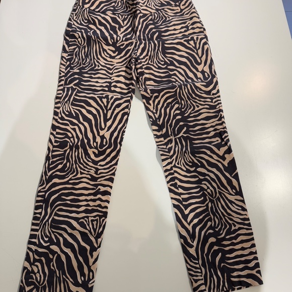J. McLaughlin Masie Zebra Print Pull on Pants - Picture 5 of 6